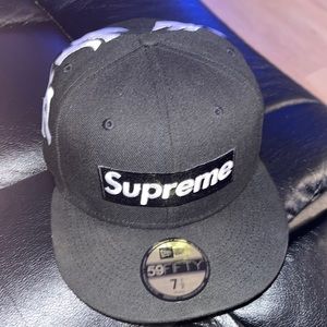 Supreme New York Yankees box logo new era